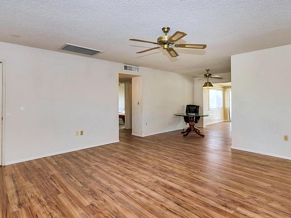 4th image of 9037 N 103rd Ave