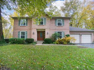 6411 Roth Ridge Dr, Loveland, OH 45140