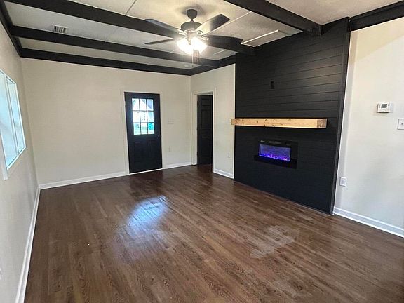 3rd image of 809 Lafayette Ave