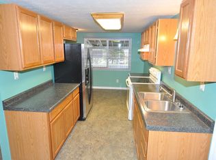 1117 Trenton Ave, Uhrichsville, OH 44683