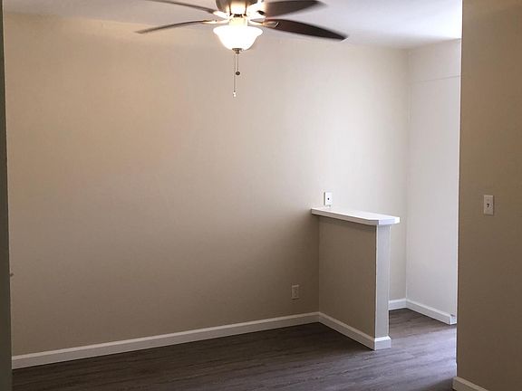 2nd image of 2727 Midtown Ct APT 35