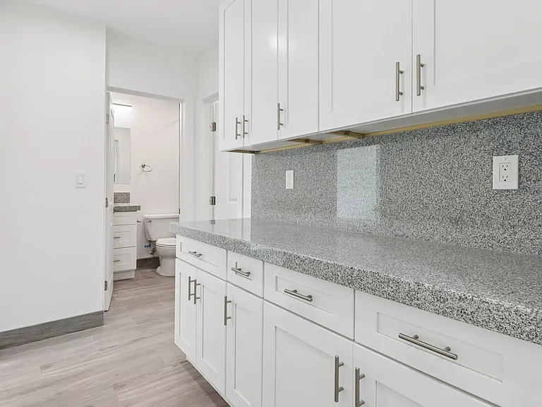 738 S Orange Ave — Photo 41