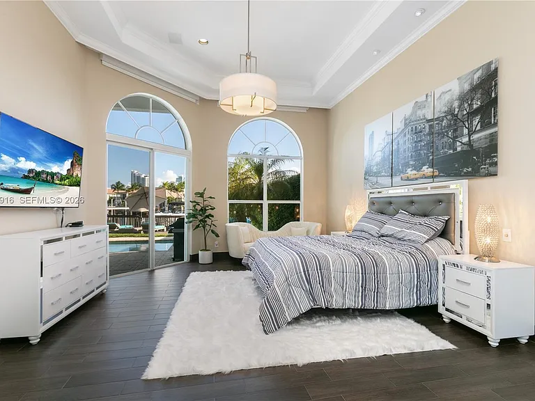954 Sanibel Dr — Photo 21