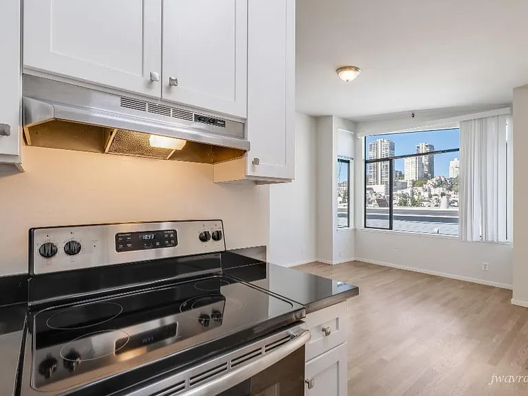 1601 Grant Ave #3D — Photo 3