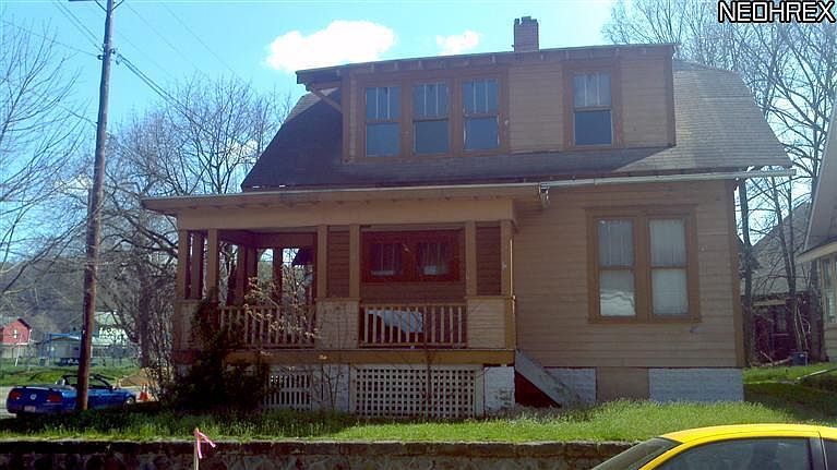 2nd image of 315 Mulberry St