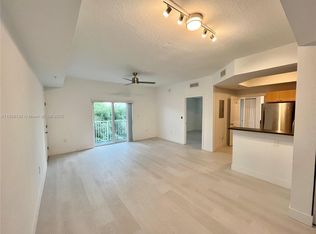 7516 NE 1st Ave APT 302, Miami, FL 33138