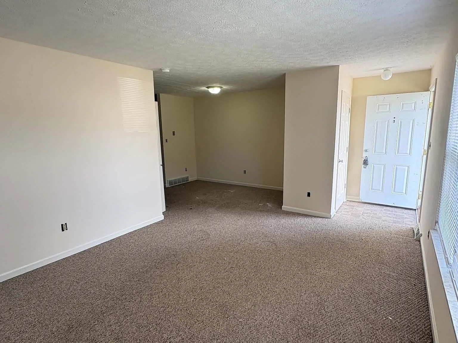 1610 Flanigan Ct - Unit 1 — Photo 3