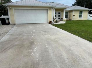 527 NW Avon Avenue, Port St Lucie, FL 34983