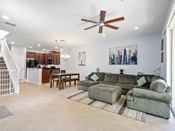 4th image of 81 Canterbury Bell Dr