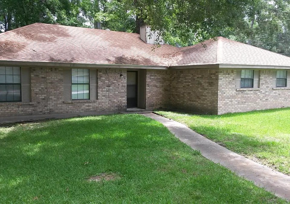 1st image of 1311 Brook Hollow Dr