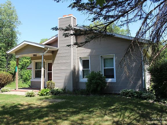 3rd image of 10110 Seymour Rd