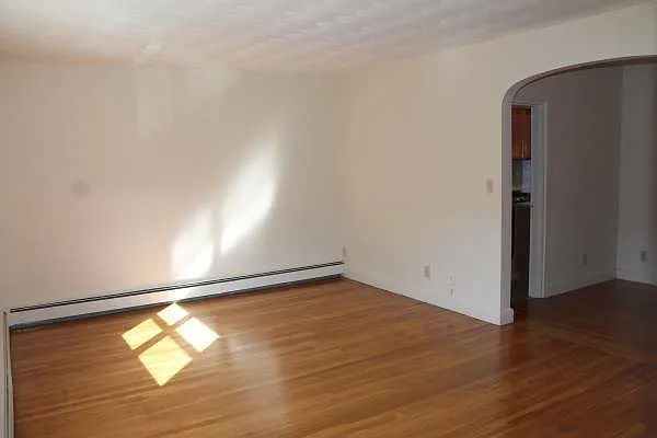 2 bed, 800 sqft, $2,750 — Photo 3
