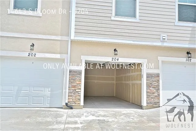 14643 Bloom Dr #J204 — Photo 23