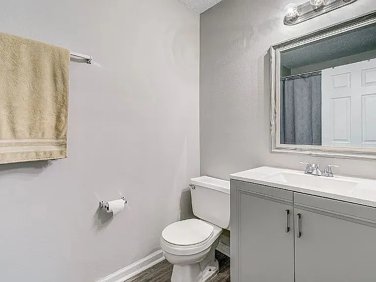 2393 Continental Ave #B12 — Photo 23
