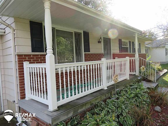 3rd image of 6338 Oriole Dr