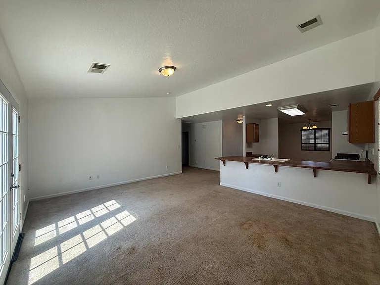 3331 N Linda Vista St — Photo 13