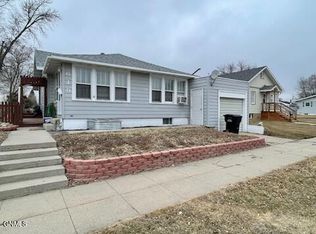 619 8th Ave W, Williston, ND 58801
