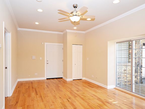 3rd image of 3710 W Wrightwood Ave APT 2D