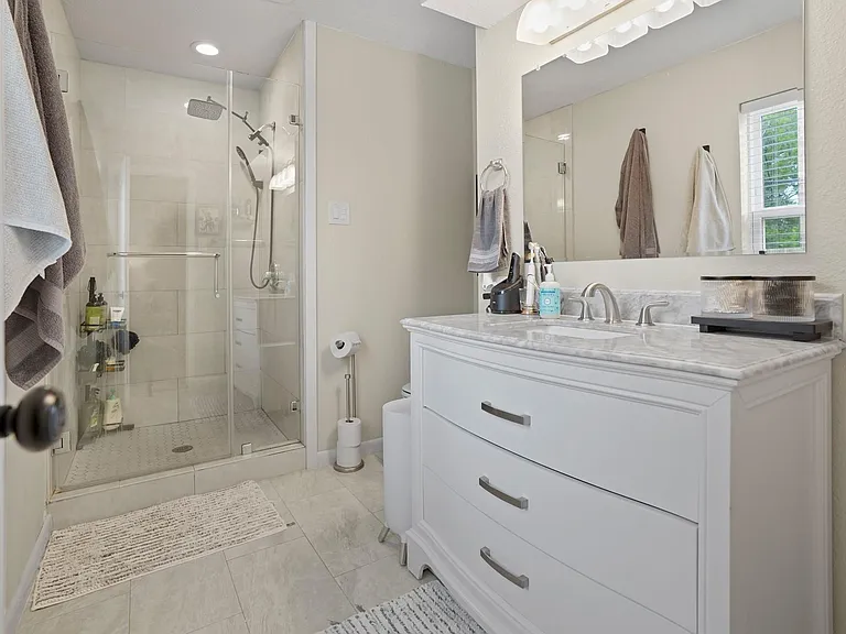 207 Granberry St — Photo 11