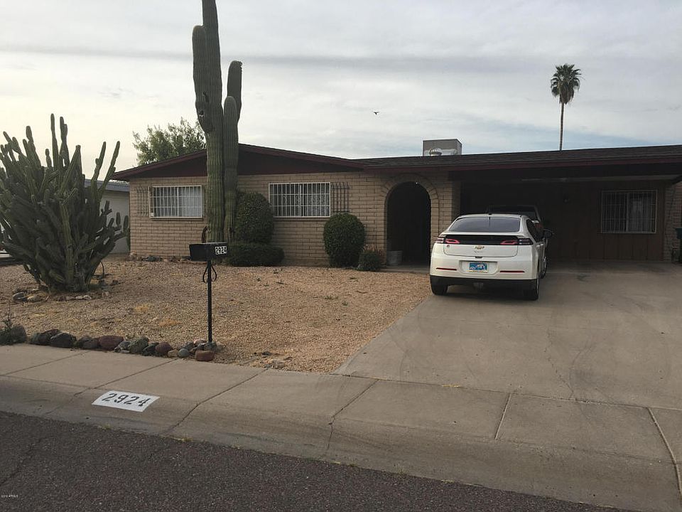 1st image of 2924 W Sunnyside Dr