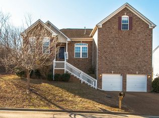 8479 Beautiful Valley Dr, Nashville, TN 37221