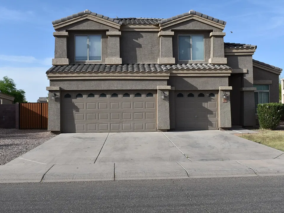 1686 E Diego Dr