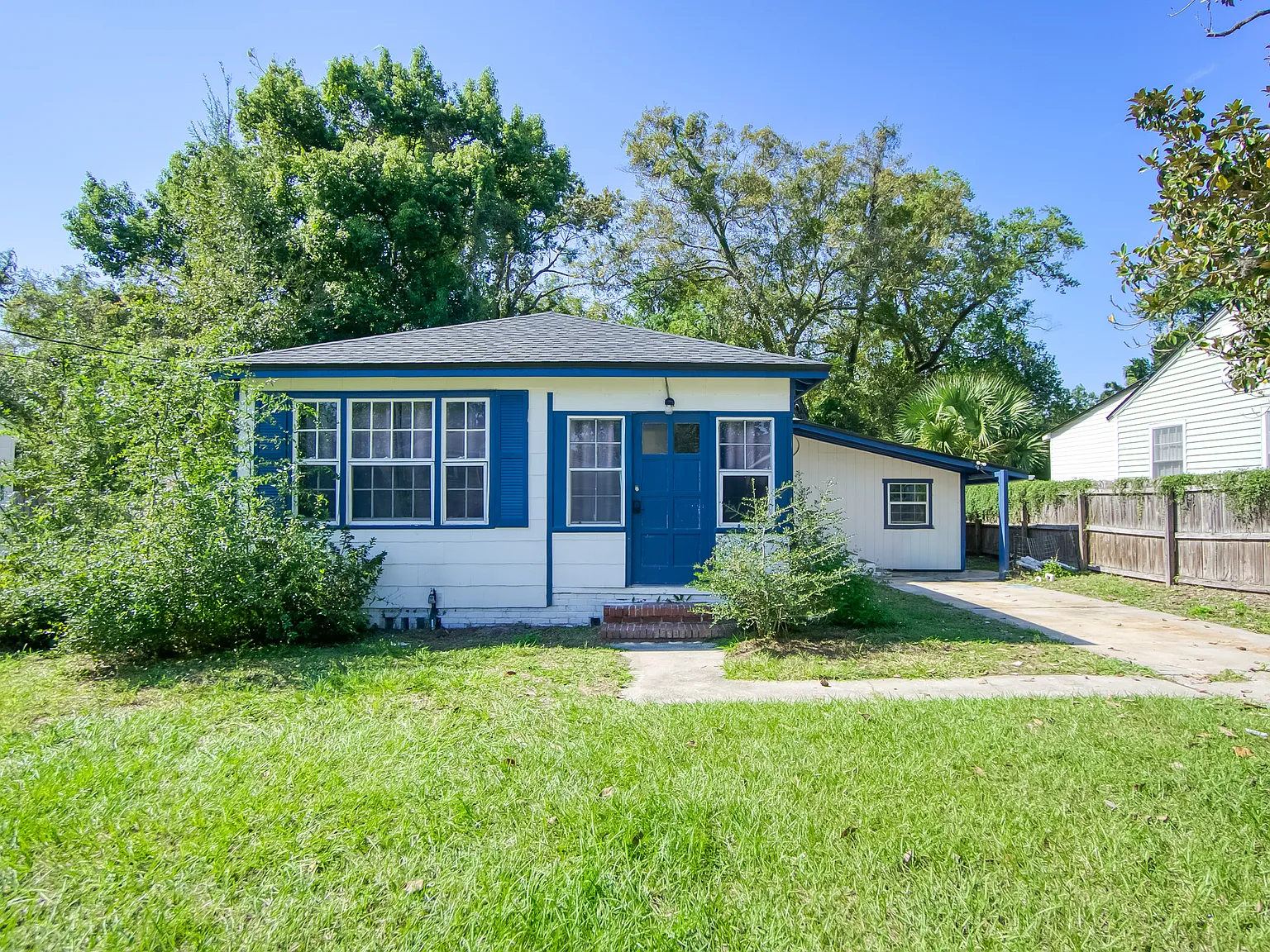 6 bed, 1374 sqft, $650 — Photo 1