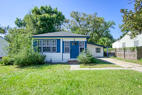 1760 Lilly Rd E Photo 1
