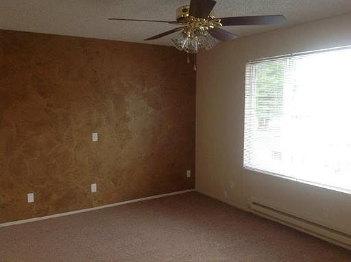 2nd image of 1421 30th St SE APT 16