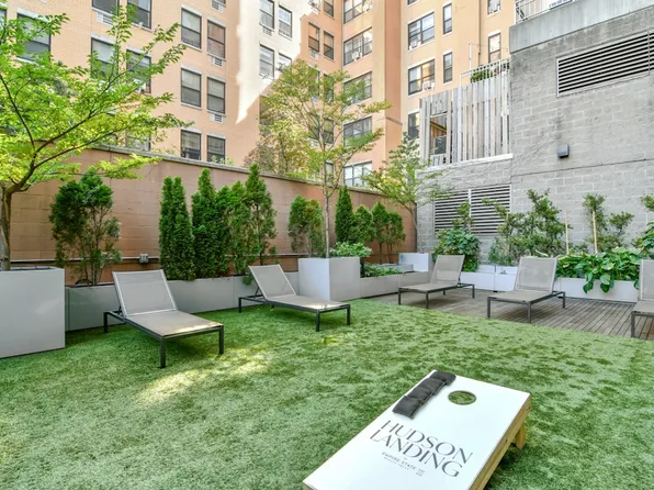 561 10th Avenue image 24 of 42