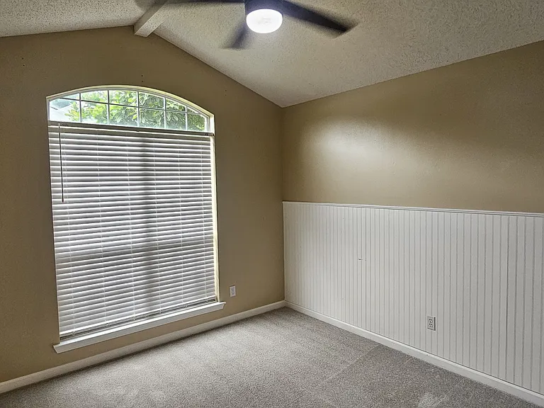 52 Springridge Dr — Photo 13