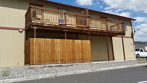 5th image of 1240 Newlands Dr W