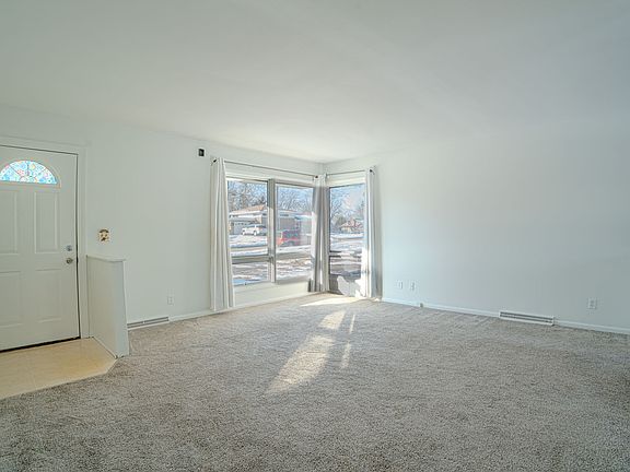 2nd image of 307 Hill Ave