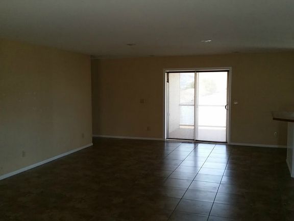 4th image of 900 N Gale Ave