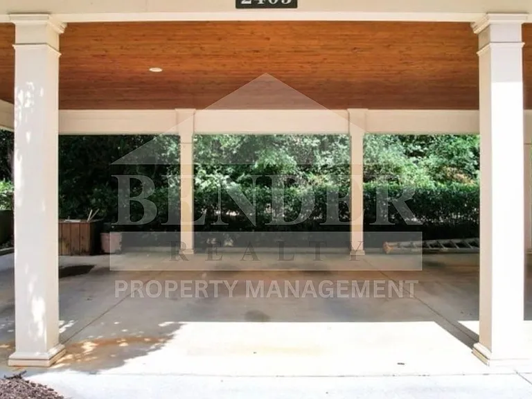 2405 Spring Creek Blvd NE — Photo 9