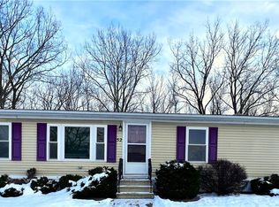 52 Parkside Cir, Buffalo, NY 14227