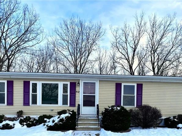52 Parkside Cir, Buffalo, NY 14227