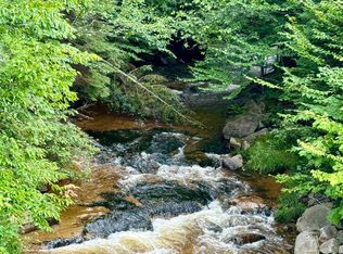 43 E Enman Dr, Jefferson, NH 03583