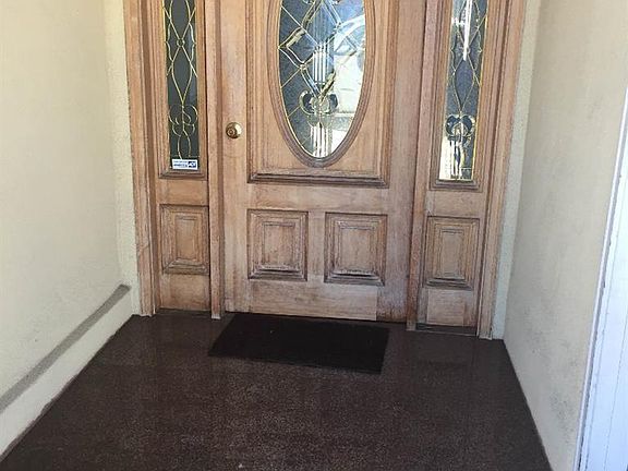 4th image of 1088 Huron Ave #1