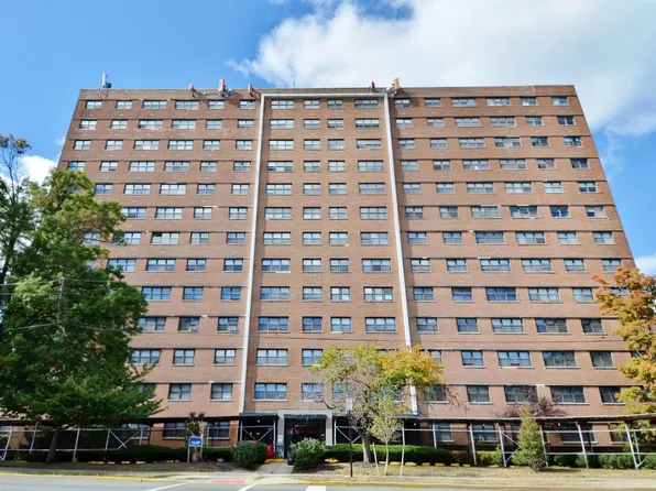 1225 Kennedy Boulevard image 1 of 30
