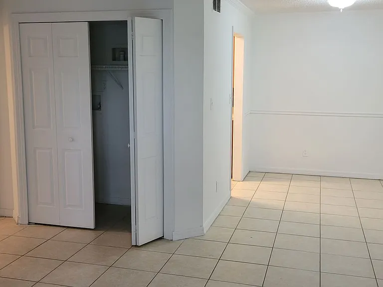 415 Wymore Rd #102 — Photo 10