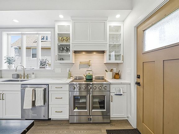 3rd image of 61 Wayland St