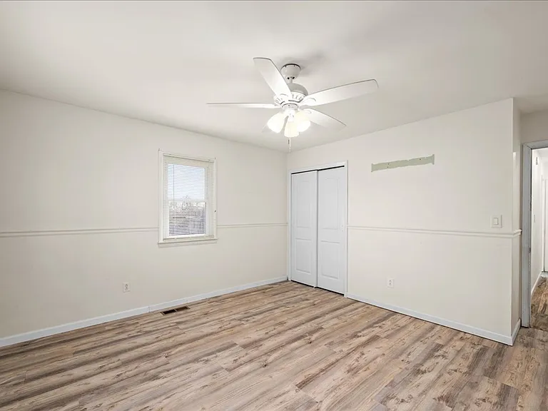 10 James Dr — Photo 16