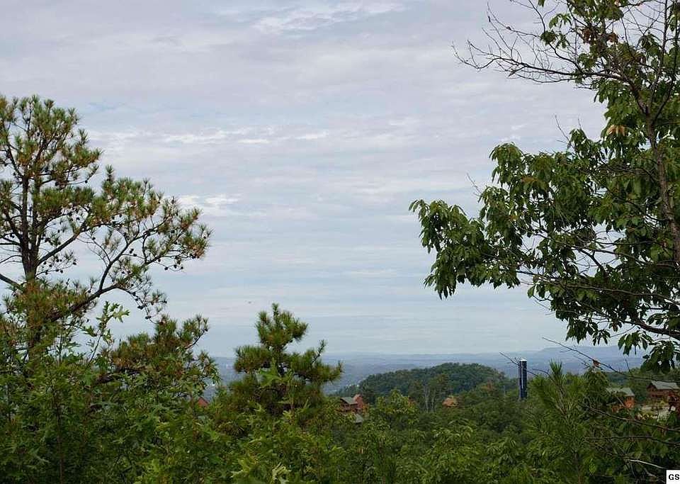 2nd image of 1985 Timber Ridge Way