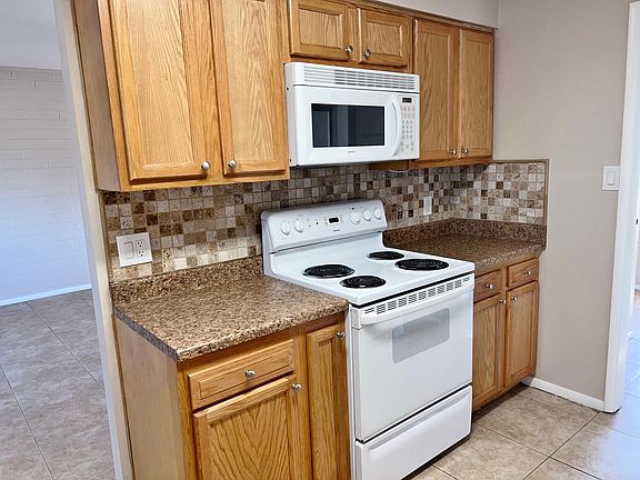 4th image of 12247 N Cherry Hills Dr W