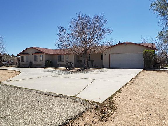 3rd image of 15815 Mesquite St