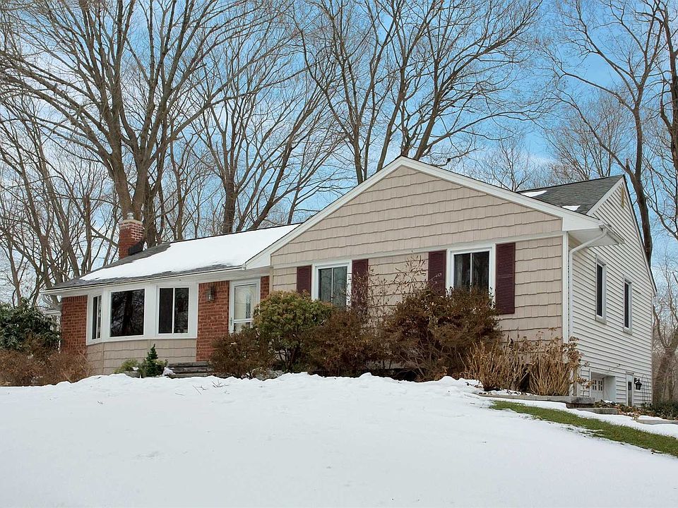 1st image of 23 Whitehall Dr