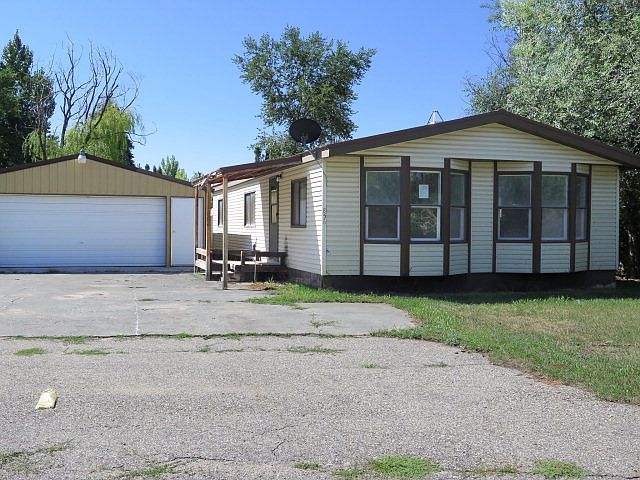 1st image of 856 Singletree Ln