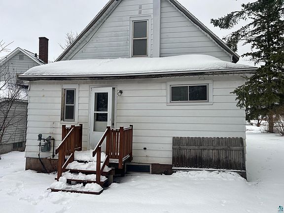 5th image of 719 Vaughn Ave