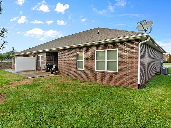 5th image of 119 Winterfield Cir